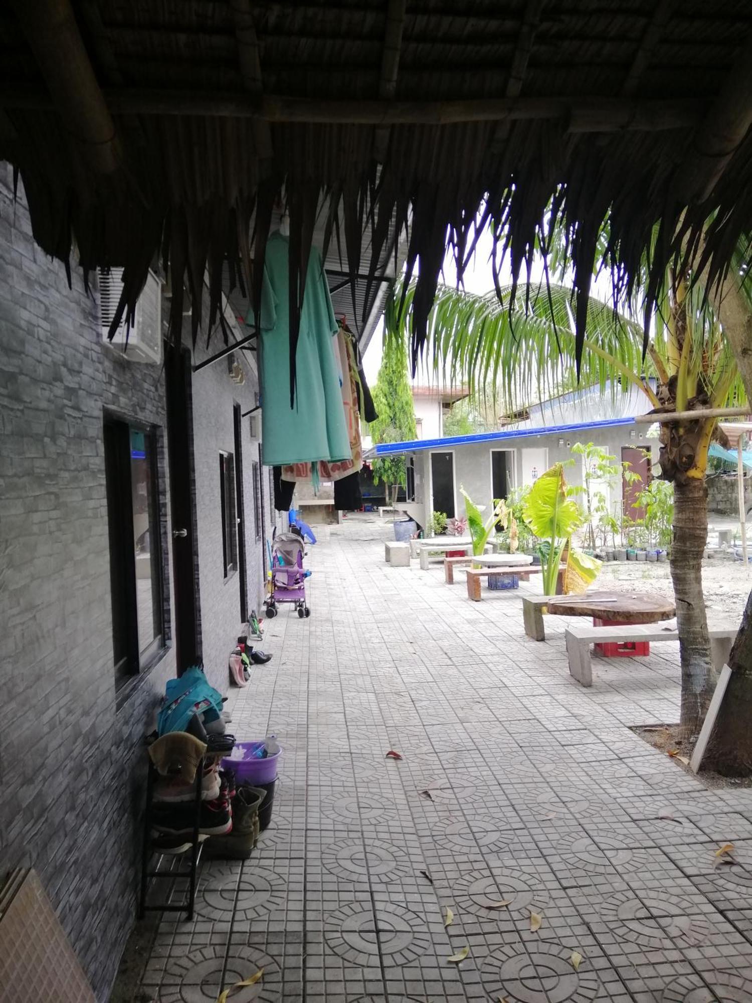 Katrina'S Dorm Vandrarhem Tarlac City Exteriör bild